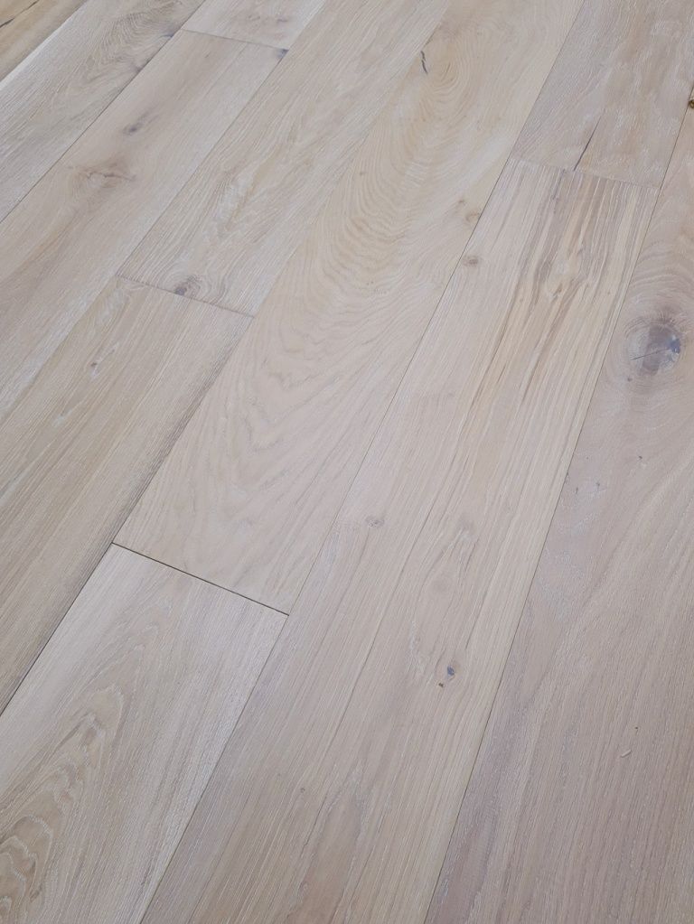 Prefinito Rovere Smoked chiaro (COMPLETO DI POSA) (3)